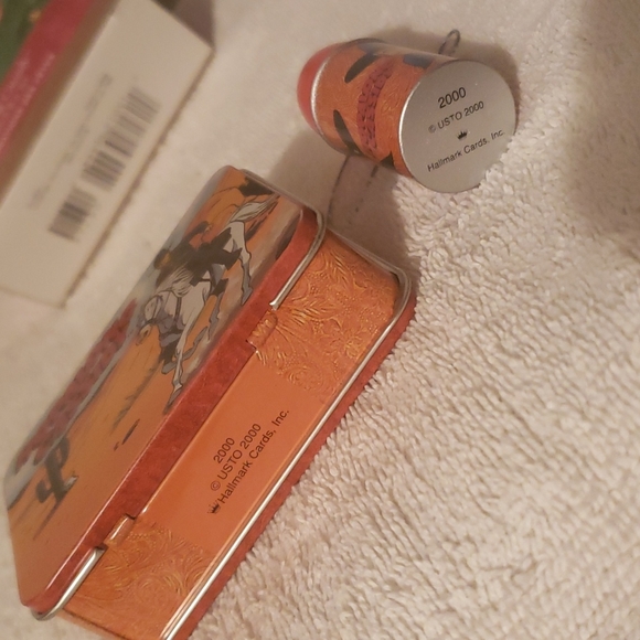 Hallmark Keepsake Hopalong Cassidy Lunch Box Set - Picture 5 of 6